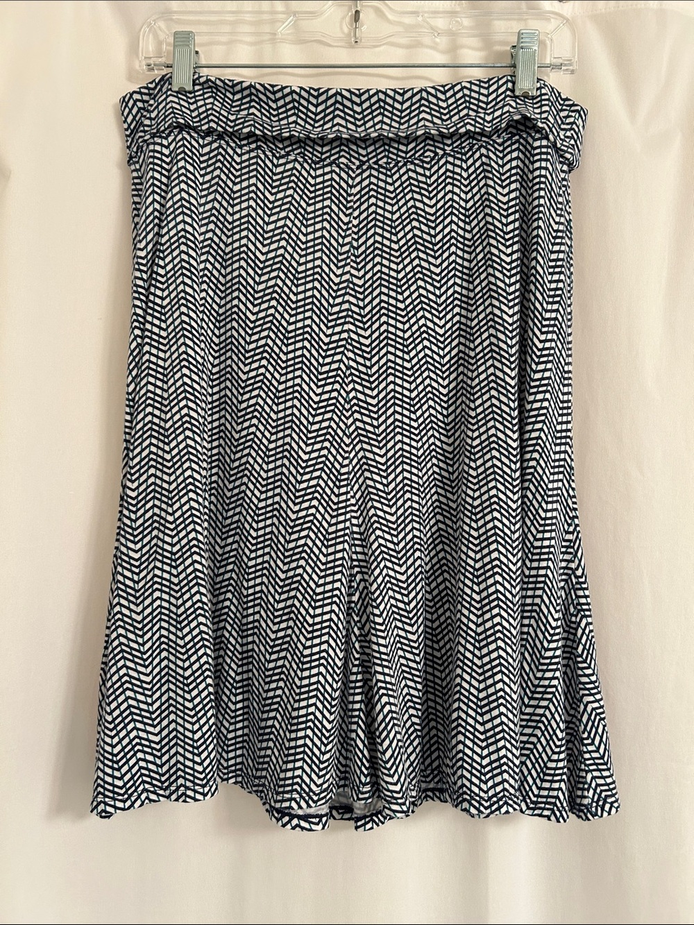 Max Studio Navy, Green & White Chevron A-Line Pull-on Skirt